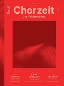 Chorzeit Nr. 103 (April 2023) Eine rote Stofflandschaft mit sanften Falten und Lichtreflexen. Die Ausgabe behandelt Liebe und Erotik im Chor, Revolution und Komponisteninterviews.